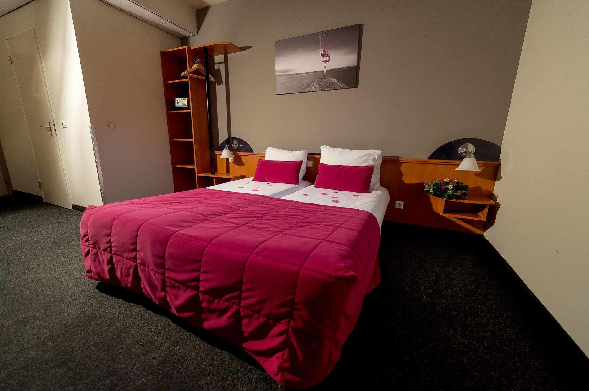 Hotel Bornholm West-Terschelling Eksteriør bilde